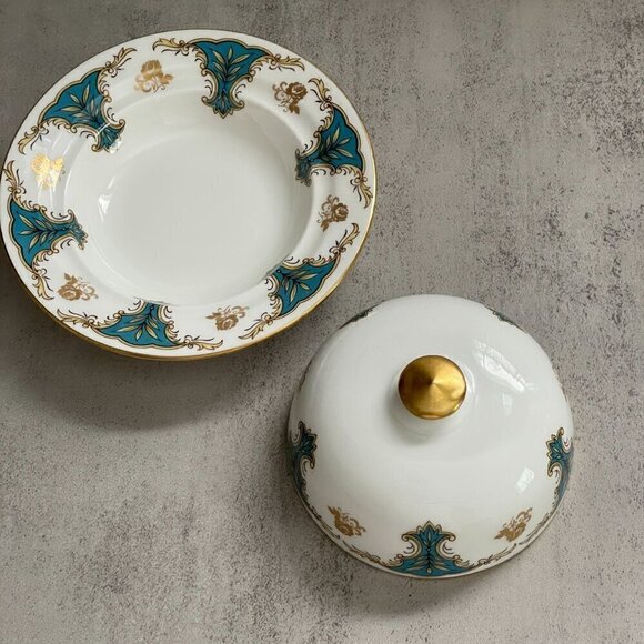 Vintage Crown Staffordshire Marlborough Covered Butter Cheese Serving Dish RARE - Picture 5 of 8